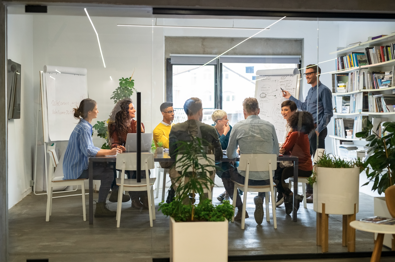 Propreté et Services - Alès Cévennes - Entreprise de nettoyage. Entretien et propreté de tous vos locaux, bureaux, industries à Alès dans le Gard.